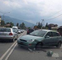 ПЪРВО В ПИК! Жестока катастрофа с моторист в София (СНИМКИ/ВИДЕО)