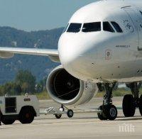 ХАОС: Снежна буря отмени много полети в САЩ