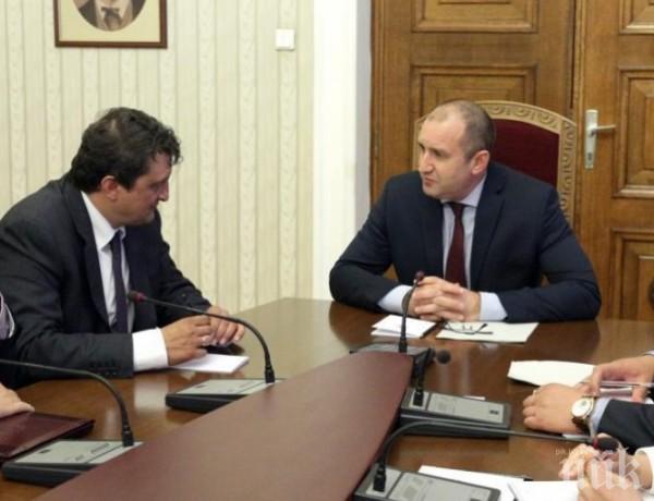 Президентът се срещна с шефа на ВАС