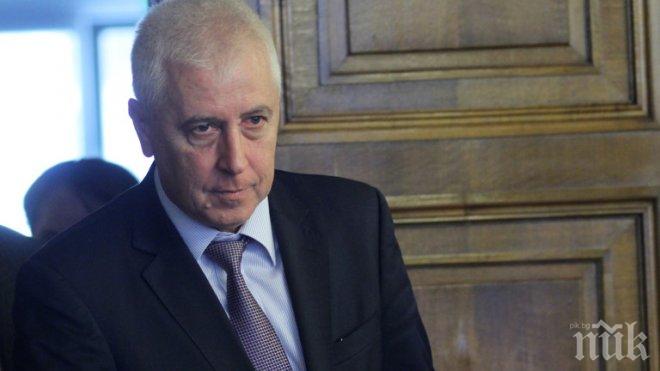 Здравният министър остър към шефовете на РЗИ: Искам внезапни проверки и контрол!