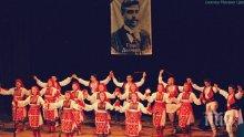 Фолклорните състави „Българе” и „Гоце Делчев” скочиха на „София прайд”