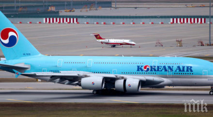 екшън самолет korean air аварийно кацане япония