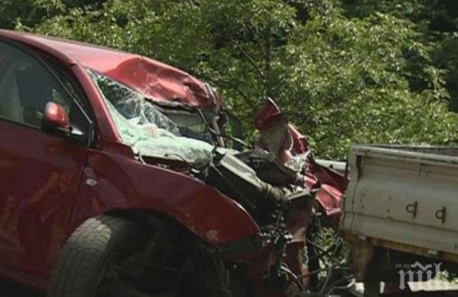 СТРАШНА ТРАГЕДИЯ! Бременна жена и двама мъже останаха на място след зверско меле край Дулово