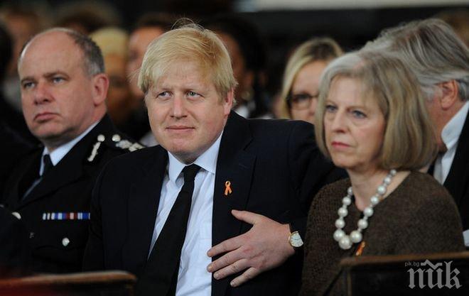 Петима британски министри призоваха Борис Джонсън да замени Тереза Мей като премиер