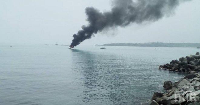 Яхтата-факла в Царево се прибирала след ремонт 