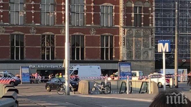От полицията в Амстердам: Няма признаци инцидентът с врязалия се в пешеходци автомобил да е терористичен акт