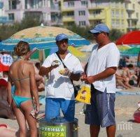 ТАРИКАТИ ПО МОРЕТО! Плажни търговци финтират данъчните с царевица 