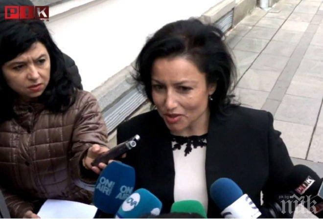 САМО В ПИК И РЕТРО! Десислава Танева шашка парламента с близнаците - хранят бившата министърка като за трима, тя не спира да работи (СНИМКА)