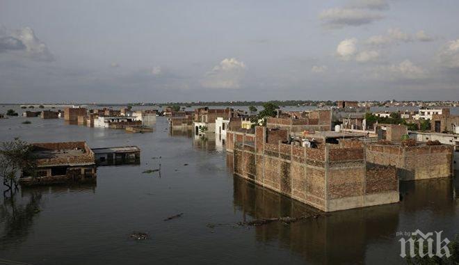 Бедствие! Най-малко 15 загинали в резултат на наводненията в Североизточна Индия