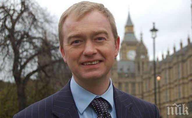 Лидерът на либералдемократите във Великобритания подаде оставка