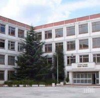 Бургазлията, набил учител се правел на „батка” (СНИМКА)