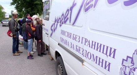 доброволци спасяват 300 тона храна нас една година