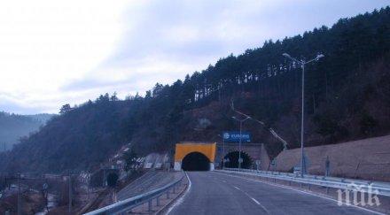 важно шофьорите лошо осветлението тунела дупница гръмнало захранването