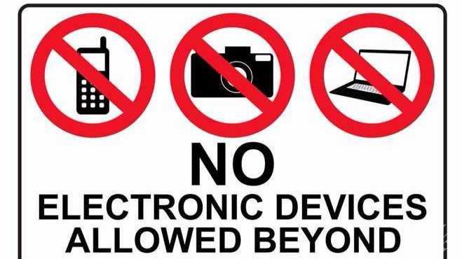 Без лаптопи и таблети на интервю в американското посолство