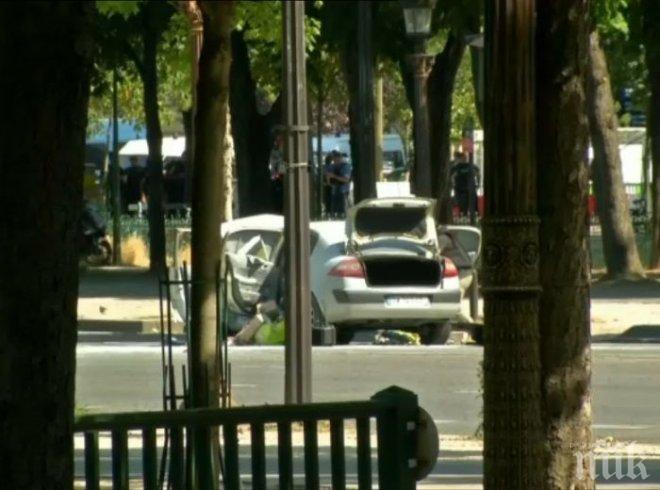 ИЗВЪНРЕДНО ОТ ПАРИЖ: Убиха шофьора на колата, потрошил полицейски микробус