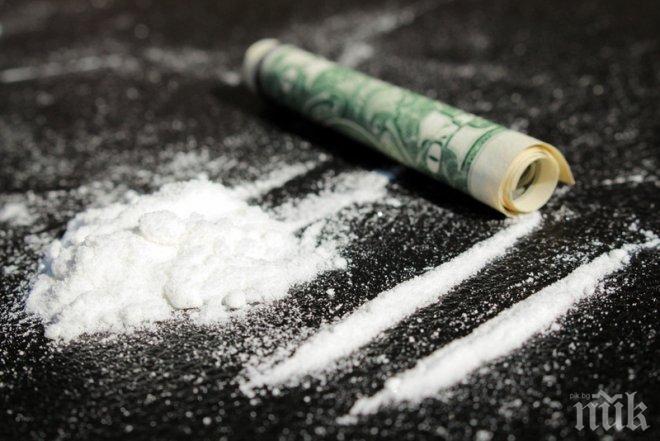 АРЕСТ! Задържаха двама българи за трафик на кокаин