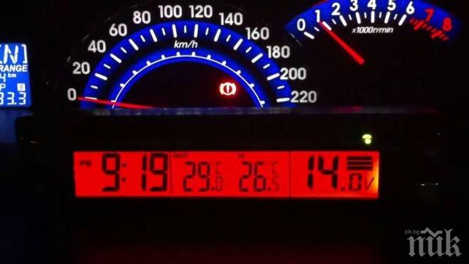 Защо термометърът на колата лъже?