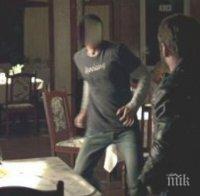 КРЪЧМАРСКА ИСТОРИЯ: Клиент наби сервитьорка и барман, не пускали правилната музика