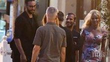 ЛЮБОВНА ДРАМА: Памела Андерсън с ново гадже, смени Асанж с футболист