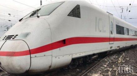 повреда електрическата мрежа спря влака япония 000 пътници заседнаха