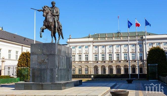 Полша ще събаря комунистическите паметници