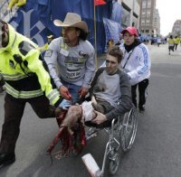 Официално! Властите в САЩ: Атентатът в Бостън е организирана терористична атака (Снимка 18+)