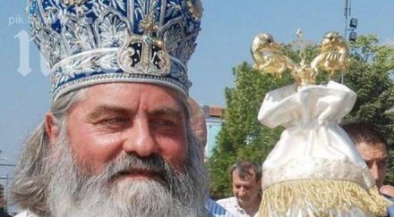 борбата патриарх разпали битката божия пламък владиците кирил николай