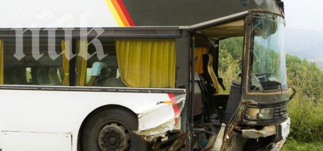 Всеки втори пътнически автобус на повече от две десетилетия