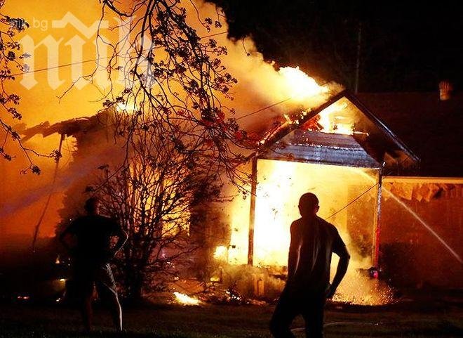 Опасност от втори мощен взрив в Тексас