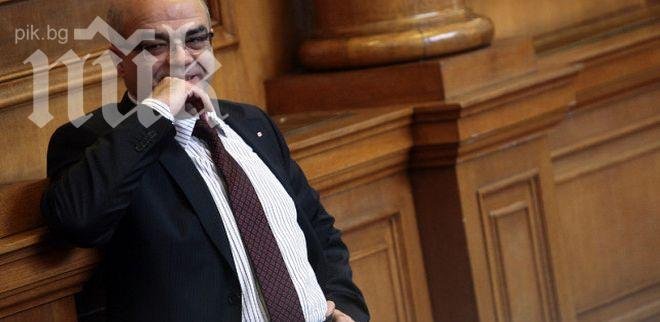 Йордан Бакалов: Кой даде отвертката на Радко, за да прикрие следите по подслушванията? Йордан Бакалов: Кой даде отвертката на Радко, за да прикрие следите по подслушванията?