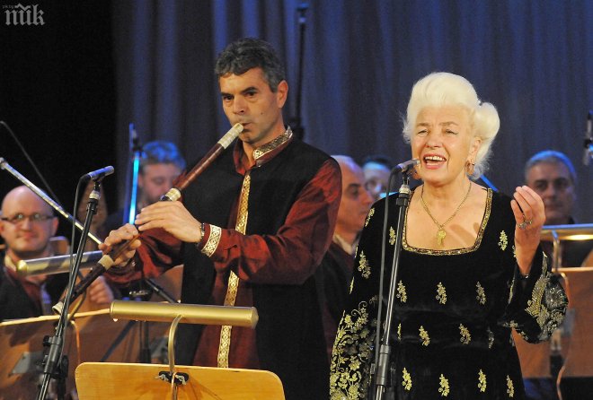 Янка Рупкина: Kостов и Надето се нагушиха, а ние пяхме на студа. Затова ставам депутат