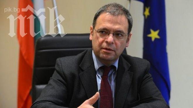 Екоминистърът: Няма демокрация без ясна информация