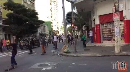 черен джип помете скейтбордисти видео