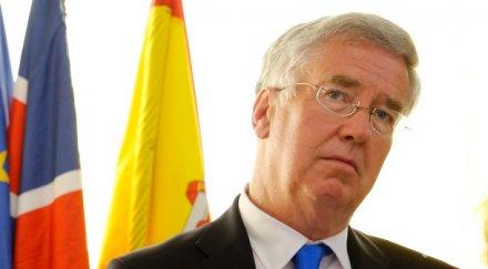 министърът отбраната великобритания готови сме отговорим кибератаките