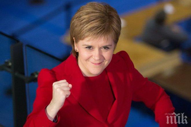 ЗАДЕН ХОД! В Шотландия отложиха референдума за независимостта