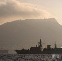 Напрежение! Американски боен кораб премина близо до остров в Южнокитайско море, окупиран от Китай
