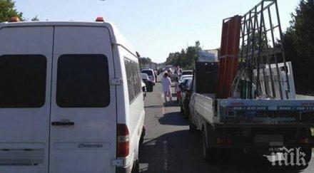 извънредно ужасяваща катастрофа два автобуса атия хора слизат изпочупени зъби