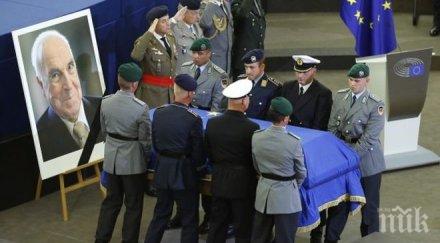 европа отдава почит хелмут кол страсбург