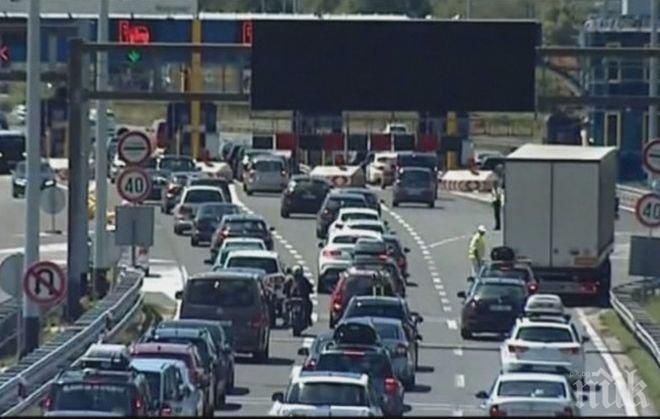 Огромни задръствания с туристи блокираха курортите в Хърватия