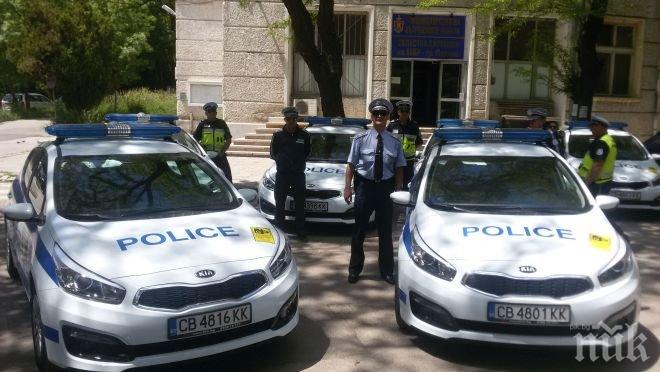 ИЗВЪНРЕДНО В ПИК! Намериха 30 млн. лева за МВР! Плащат кеш униформите на полицаите за минали години!