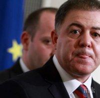 Бившият министър на отбраната чака признание от президента Радев в съда