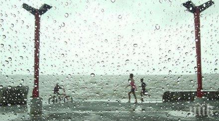 самолетни полета бяха отменени заради тайфун япония