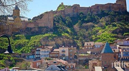 стихия пожар центъра тбилиси гори големият пазар строителни материали