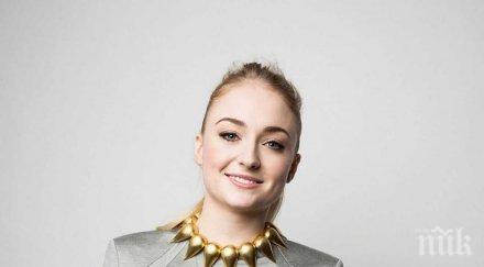 софи търнър научила орална любов игра тронове