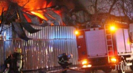 извънредно огнена тревога санданско гори трафопост детска градина пожарните хвърчат