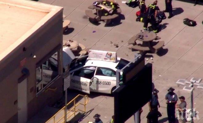 ИЗВЪНРЕДНО И ПЪРВО В ПИК! Ад в Бостън: Автомобил се вряза в тълпа на летище Логан, има тежко ранени (СНИМКИ/ВИДЕО)