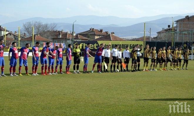 Петима напускат Марек