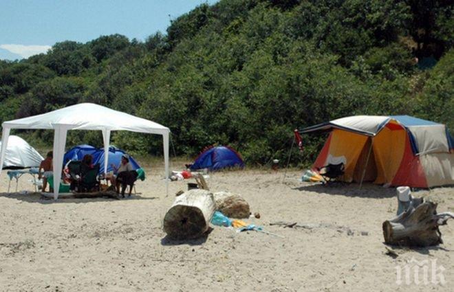 ТРУП НА ПЛАЖА! Професор по фармацевтика намерен мъртъв в палатката си на Иракли