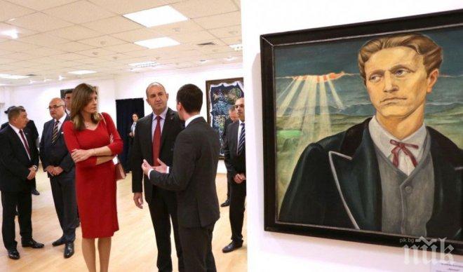 Деси Радева се нагласи с тоалет в тон с вратовръзката на президента в Полша! (СНИМКИ)