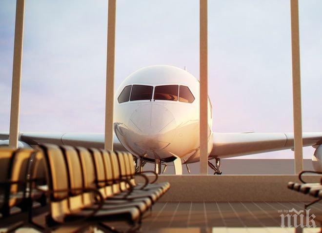 Самолетни неволи! Пътници стоят с часове на летище „Варна“